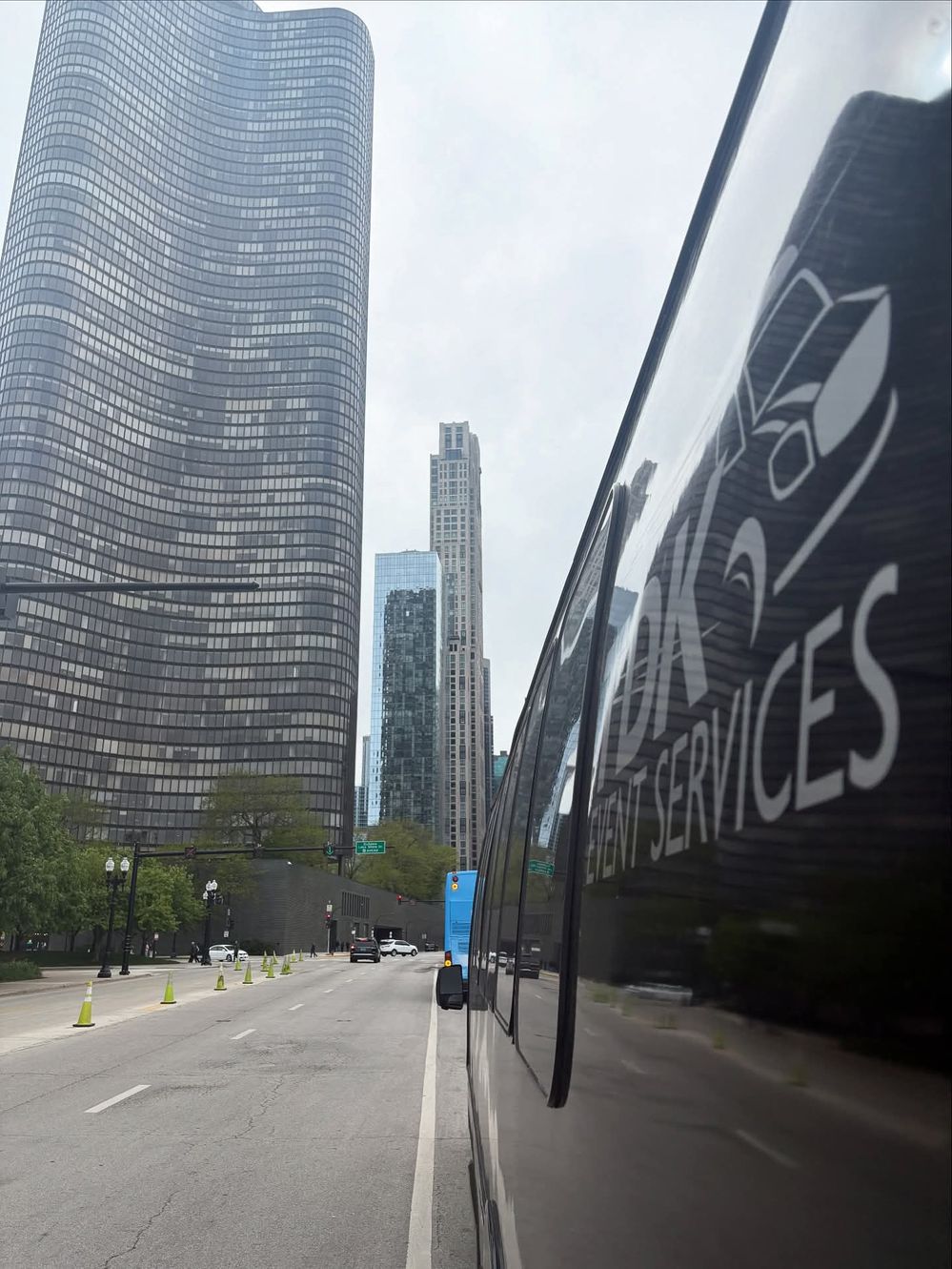 Black Bus in Chicago